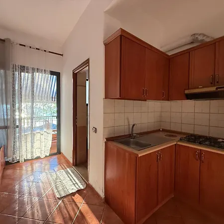 Amaris Seaview &