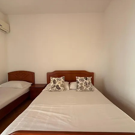 Amaris Seaview & Hotel