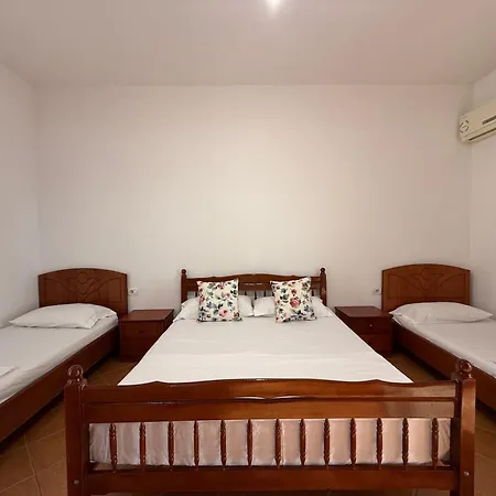 Amaris Seaview & Hotel